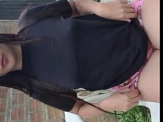 Yulieth Gomez Shows Her Pussy