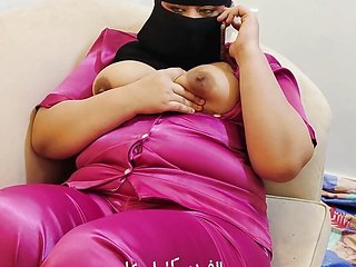 Egyptian sex of an Arab woman, Sharmota, who invites he...