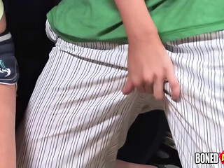 Amateur girlfriend gives a sloppy blowjob while wearing her boxer's uniform.