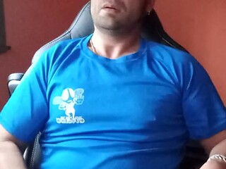 Spanish amateur gets off on big dick and cigarette