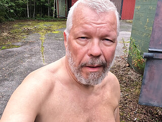 Swedish owned amateur masurbates in the woods