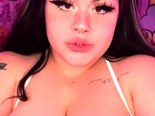 Big boobs milf masturbates with her dildo