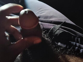 Handjob time hugay h mam ko Dal Dunga please