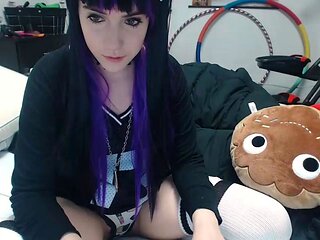 Amateur webcam babe dildo masturbation