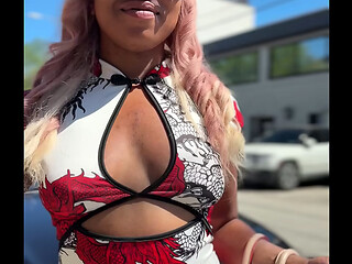 Str8rich walk out to fijii looking amazing