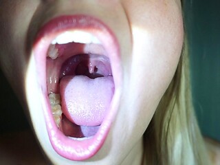 Sexy blonde chick solo masturbation