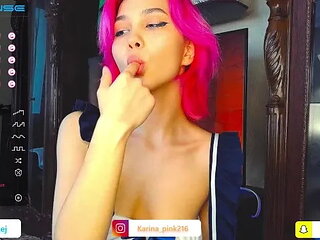 This Doldo Obviously Won't Fit in Her Mouth.