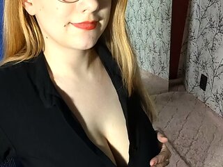 Big boobs milf masturbating