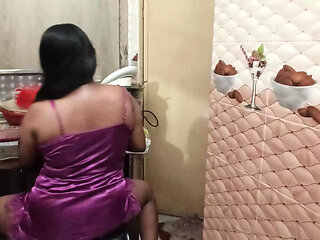 Desi vabi girl kitchen room hot hottest