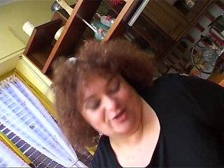 Amateur fat girl jerks off her pussy with a dildo