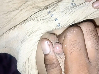 Two hot babes share a lovely pussy