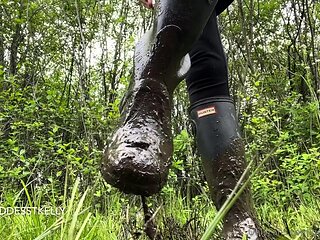 Slutty girl foot fetish with masturbation