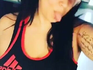 Wanna See Me Squatting?