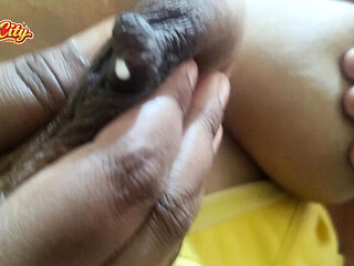 Tamil Hot Aunty Inba Sucking HD Video