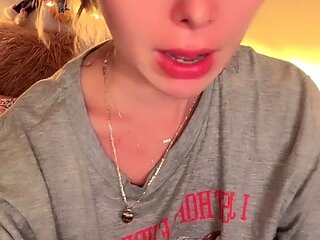 Solo girls masturbate until orgasm for