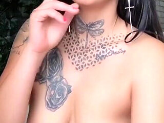 Louise Ebony Nude Smoking Pussy Play Body Worship Tease