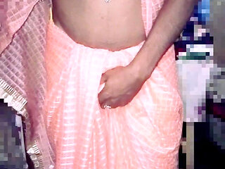 Indian sissy stocking and Cumming in traditional Saree