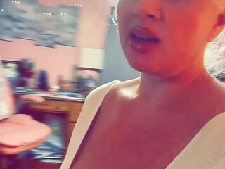 It's Film Day Curvy MILF Femdom Stepmom Rosie