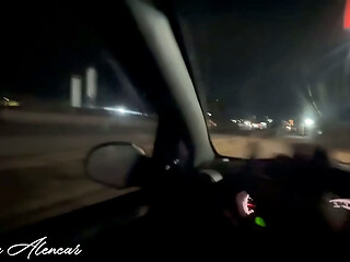 Safada conhece os melhores lugares pra fazer sex em publico com esse neg&atilde_o do pau grande (VIDEO CCOMPLETO NO RED)