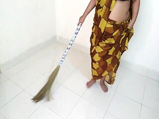 Gujarati Maid Fucked by Owner's Stepson While She Sweeping His Room