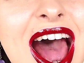 Edge for My Dark Lips