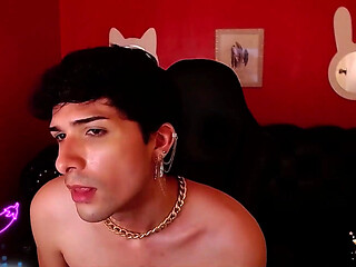 Twink Masturbates in Public