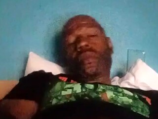 Big Cock Gives Long Strokes - Full Version