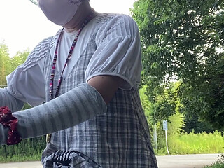 No. 303 Tuck Display Walk