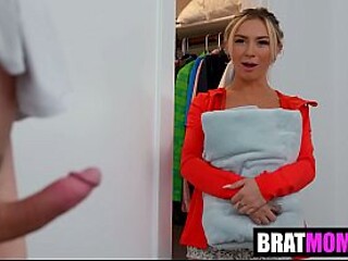 Amateur teen Chloe Temple drops her towel and reveals her big ass while
