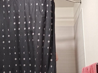 Princess Udders Shower Dance!