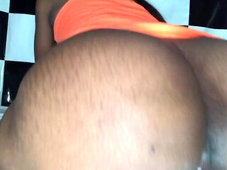 Horny Stepdaughter Wants Her Daddies Dick While Mommy Is Away