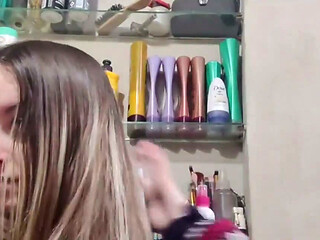 Brushing and Detangling My Hair