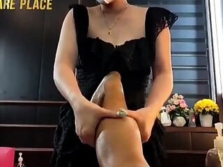 asian teen giving sexual massage to her client 8452103565289