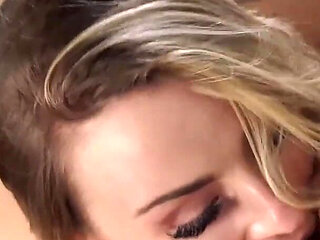 Stunning Babes Anna Claire Clouds & Giselle Amore's Toy-filled Fuck!