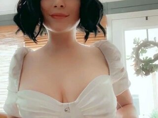 Omege japanese girl with big boobs on cams