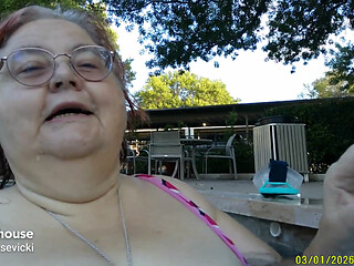 Som Under Water Fun with You Sexy Big Beauty Nurse Vicki
