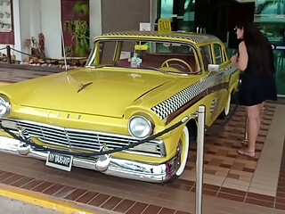 CASADA TIROU A CALCINHA DENTRO DO RESTAURANTE DO POSTO DE GASOLINA NA RODOVIA DOS BANDEIRANTES