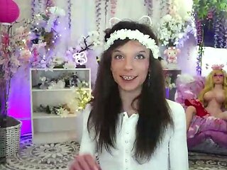Pale amateur teen brunette Lynn Love