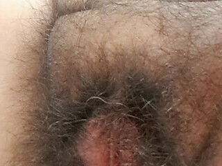 Mom putting up to four fingers in her hot hole
