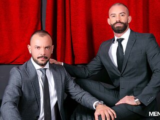 Supporting Co-Worker - MENatPLAY