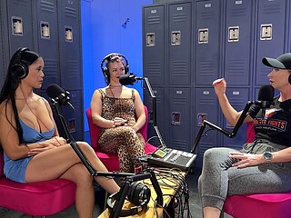 Ariel joins the locker talk