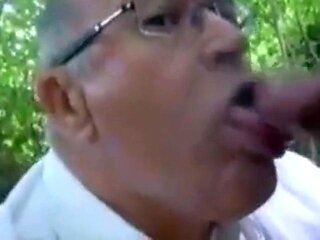 Daddy's Blowjob Lesson