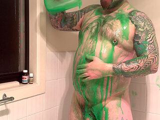 Chubby Bear Covers Himself in Slime and Jerks off