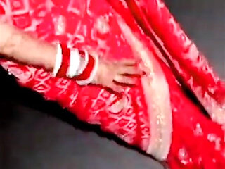 Indian Pranya Getting Fucked on Road with Police Sirens Behind