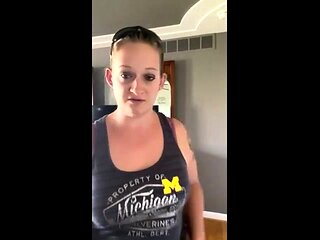 Pretty close up blonde has a tasty looking pussy
