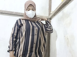 Viral!! Beautiful Teacher Is Masturbating