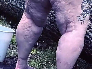 Dripping From Her Snatch Pouring Down Her Fat Thighs Surprise