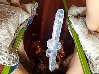 I Fuck the Mirror with My Big Juicy Vagina
