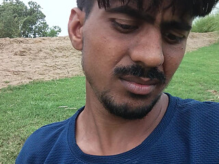 I'm shaking my black and small cock