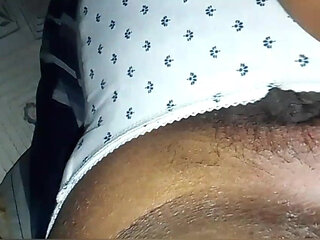 When I Give My Wife a Massage, She Spanks Me From Behind Like Crazy Lanka Video Sex